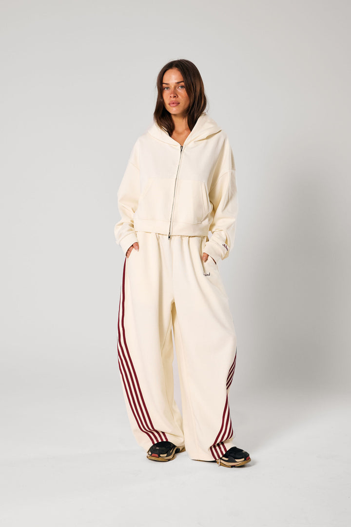 SŚAINT Cropped Hoodie - Butter