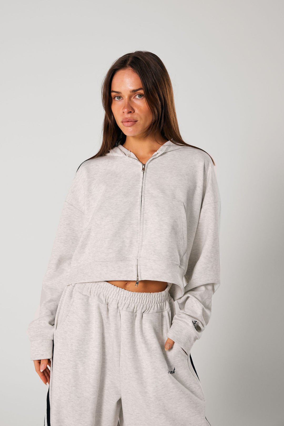 SŚAINT Cropped Hoodie - Grey