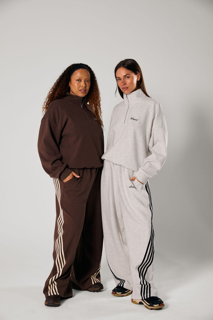 SŚAINT Barrel Pants - Brown