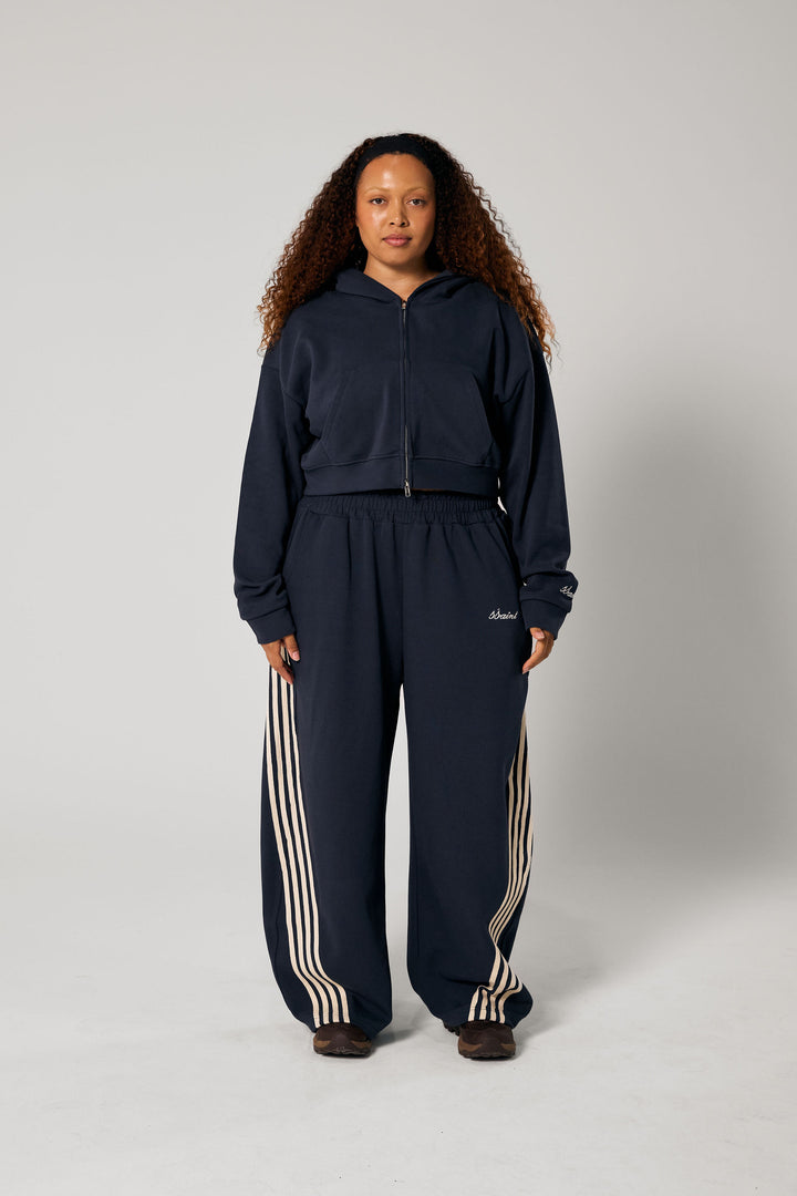 SŚAINT Cropped Hoodie - Navy