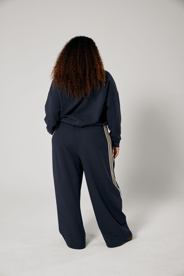 SŚAINT Zip Jumper - Navy