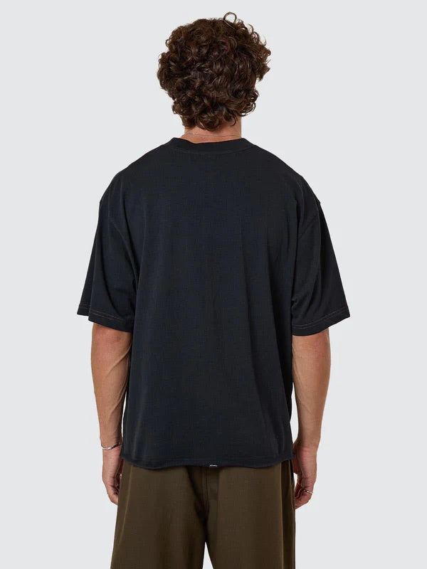 Thrills Metamorphic Daze Box Fit Oversize Cropped Raw Hem Tee - Washed Black