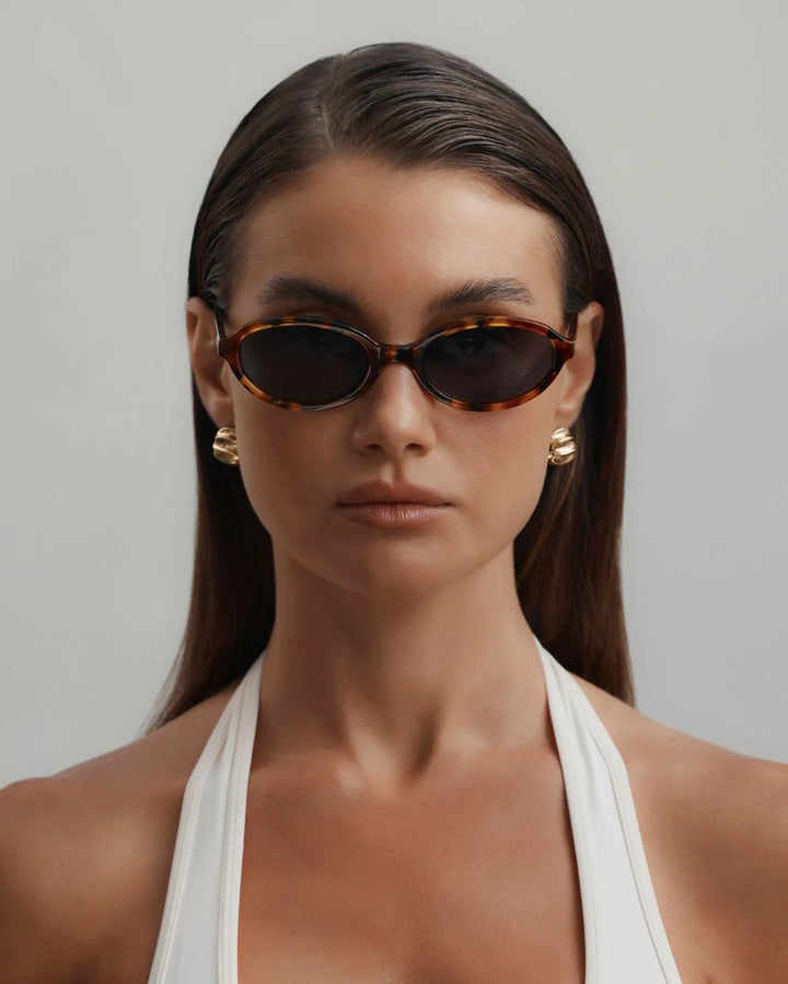 Banbe The Murray Sunglasses - Amber Tort Smoke