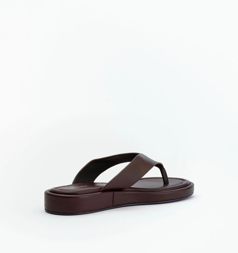 Alias Mae Uma Slide - Choc Leather