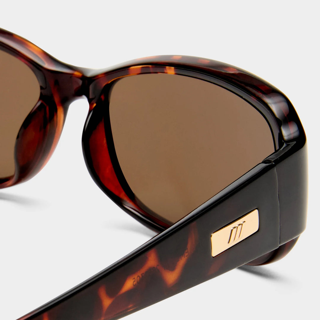 Le Specs Gigglemug Sunglasses - Tort