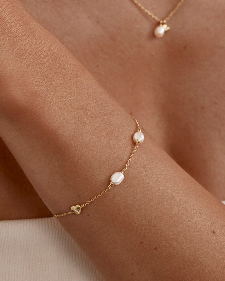 By Charlotte Under The Moonlight Pearl Bracelet - 18k Gold Vermeil