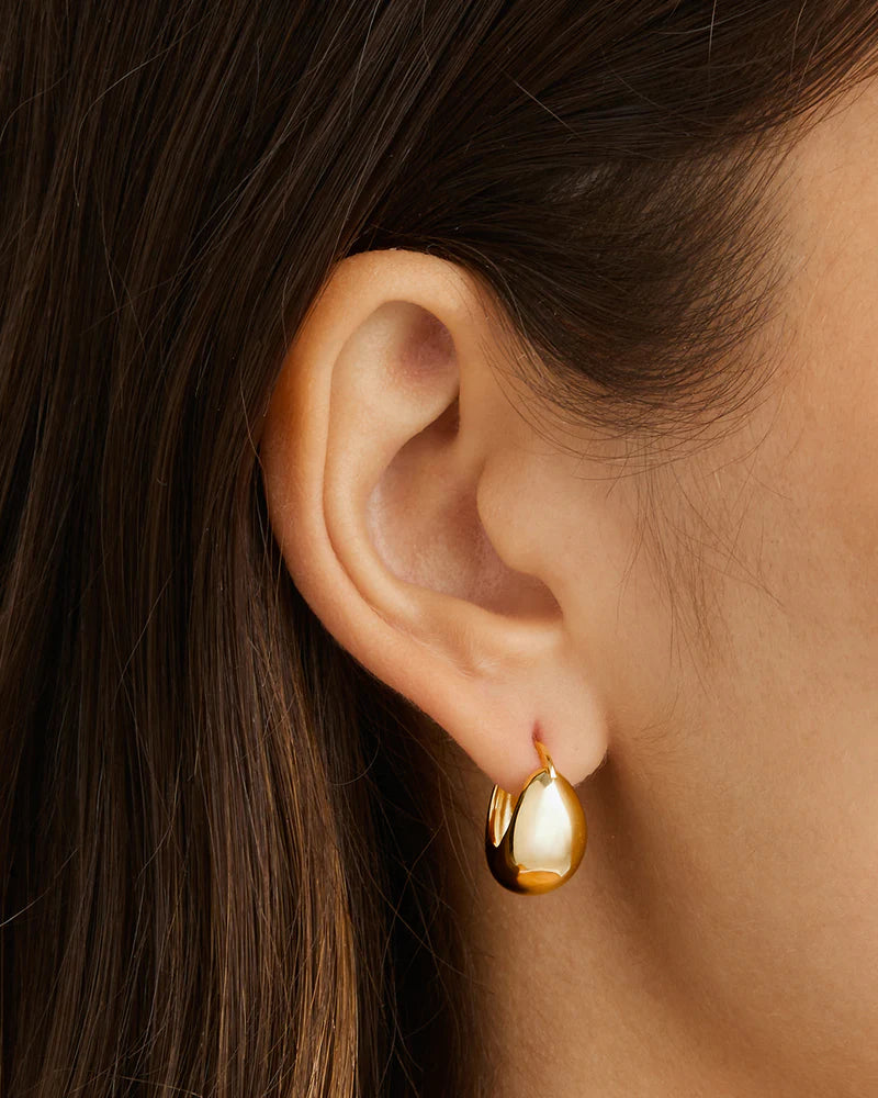 By Charlotte Sunkissed Small Hoops - 18k Gold Vermeil