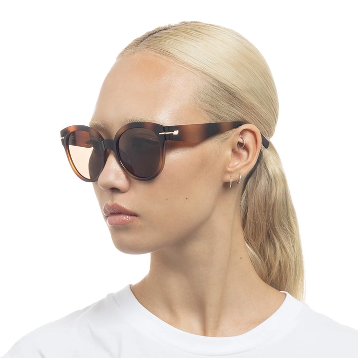 Le Specs Capacious Sunglasses - Tort