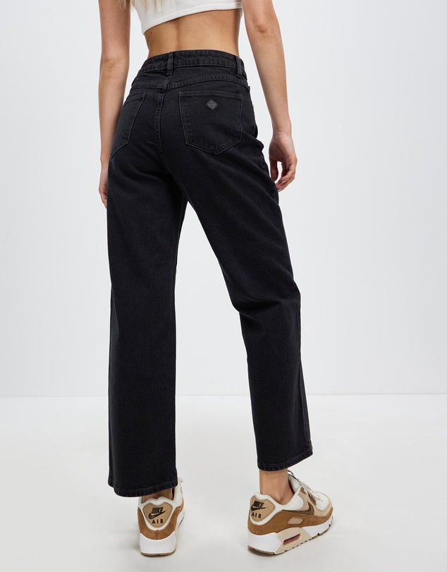 Abrand A Venice Straight Jean - Portia Washed Black