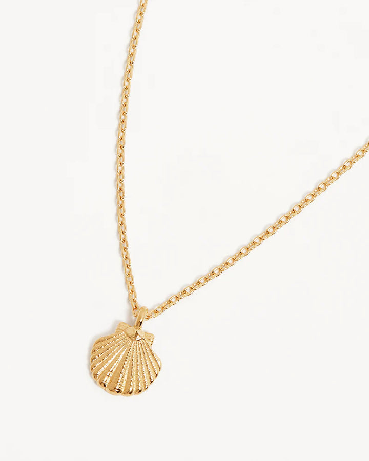 By Charlotte Gold By The Shore Shell Necklace - 18k Gold Vermeil