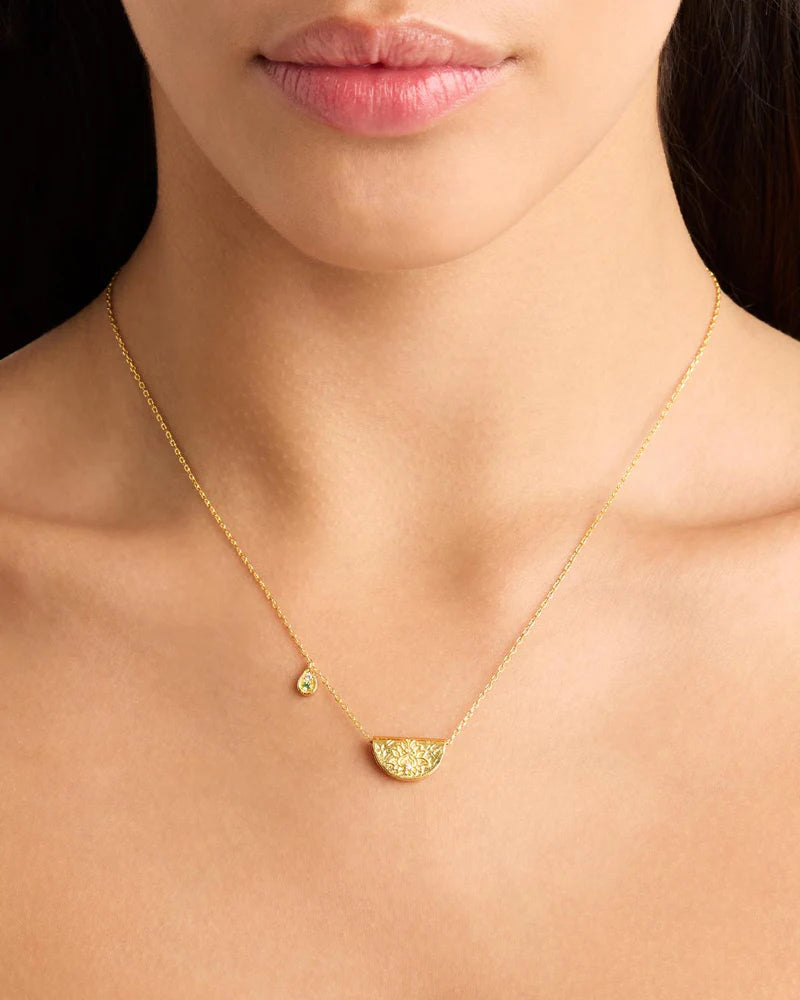 By Charlotte 18k Gold Vermeil Lotus Birthstone Necklace - August/Peridot