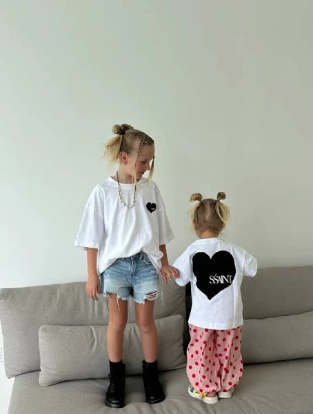 SŚAINT Kids Black Heart Tee