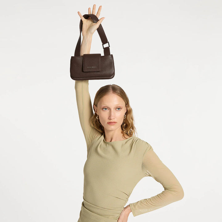 Status Anxiety New Beat Shoulder Bag - Cocoa