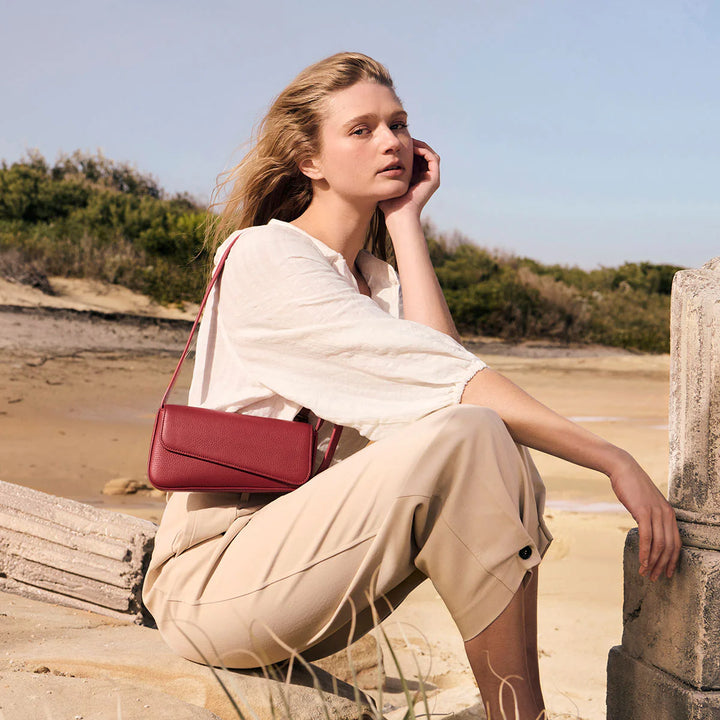 Status Anxiety Overnight Obsession Bag - Rogue