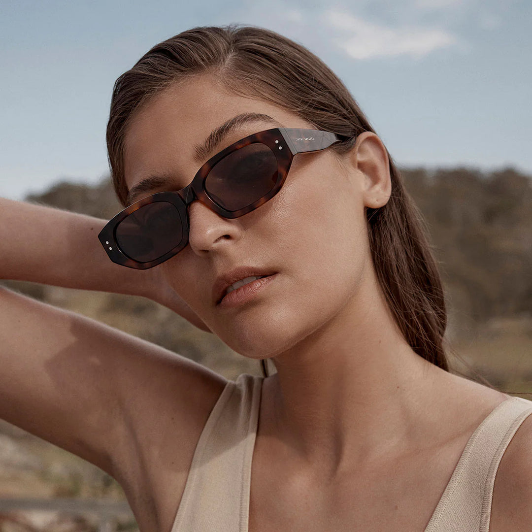 Status Anxiety Luna Sunglasses - Brown Tort
