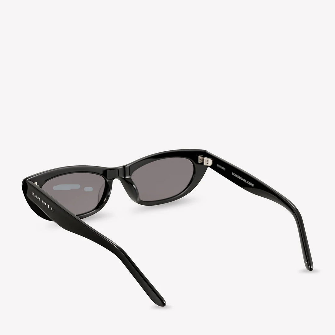 Status Anxiety Sidelines Sunglasses - Black