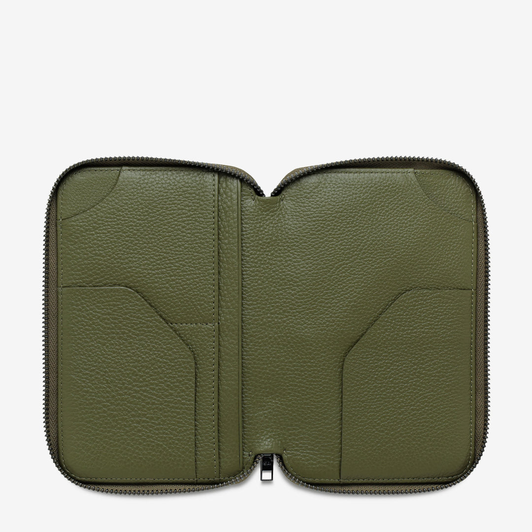 Status Anxiety Nowhere To Be Found Travel Wallet - Khaki