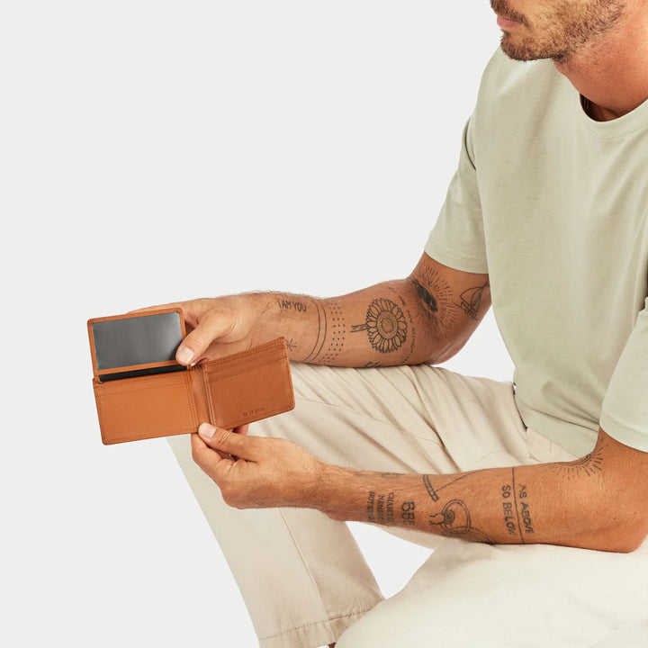 Status Anxiety Noah Wallet - Camel