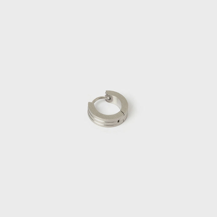 Arms Of Eve Ezra Men's Single Earrings - Silver