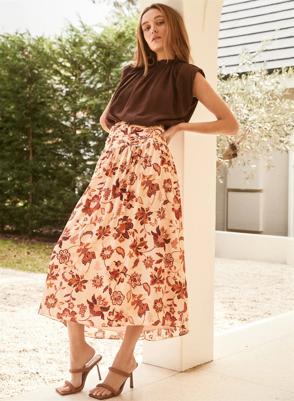 In The Arch Top - Chocolate