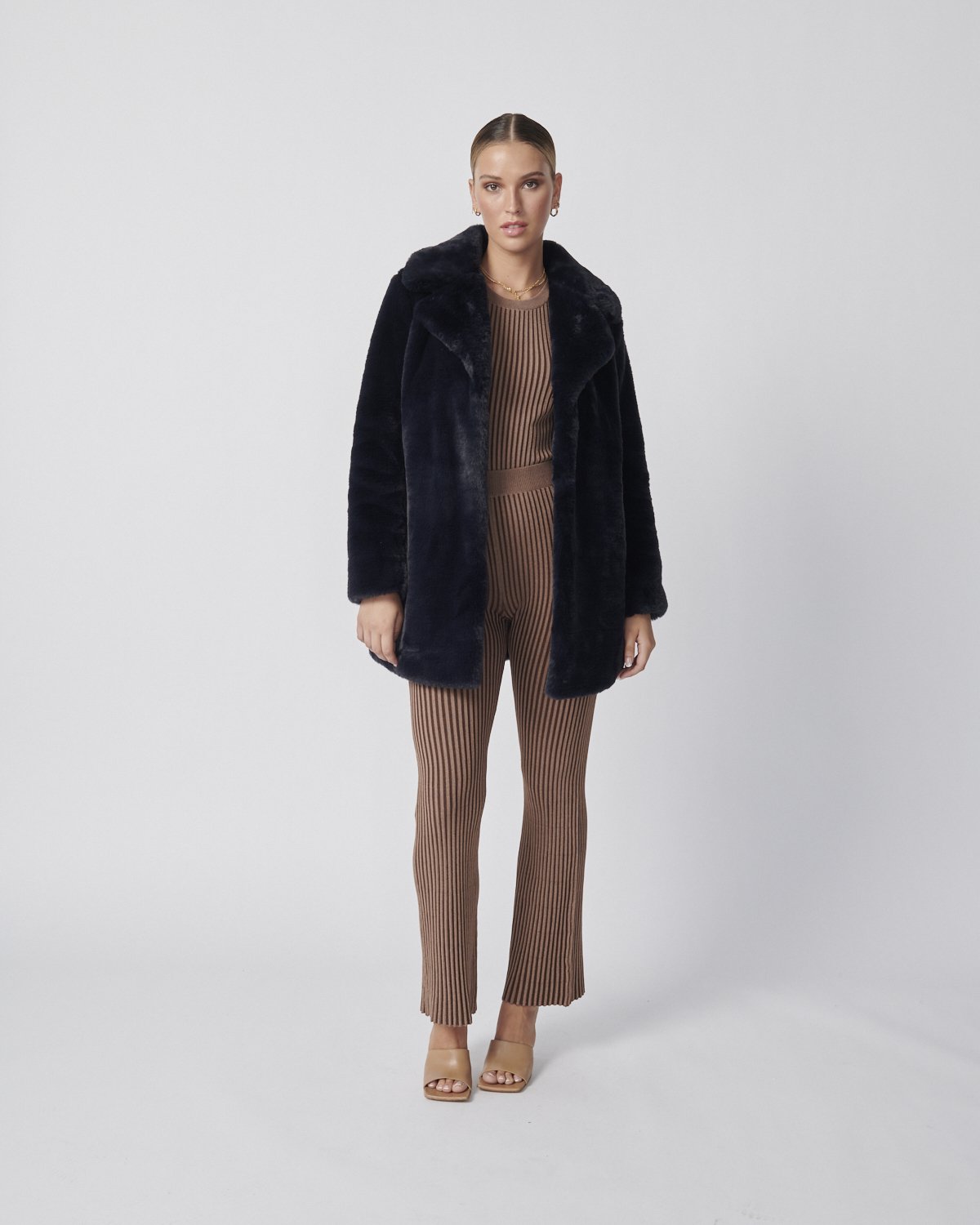 Ena pelly minimalist new arrivals faux fur jacket oatmeal