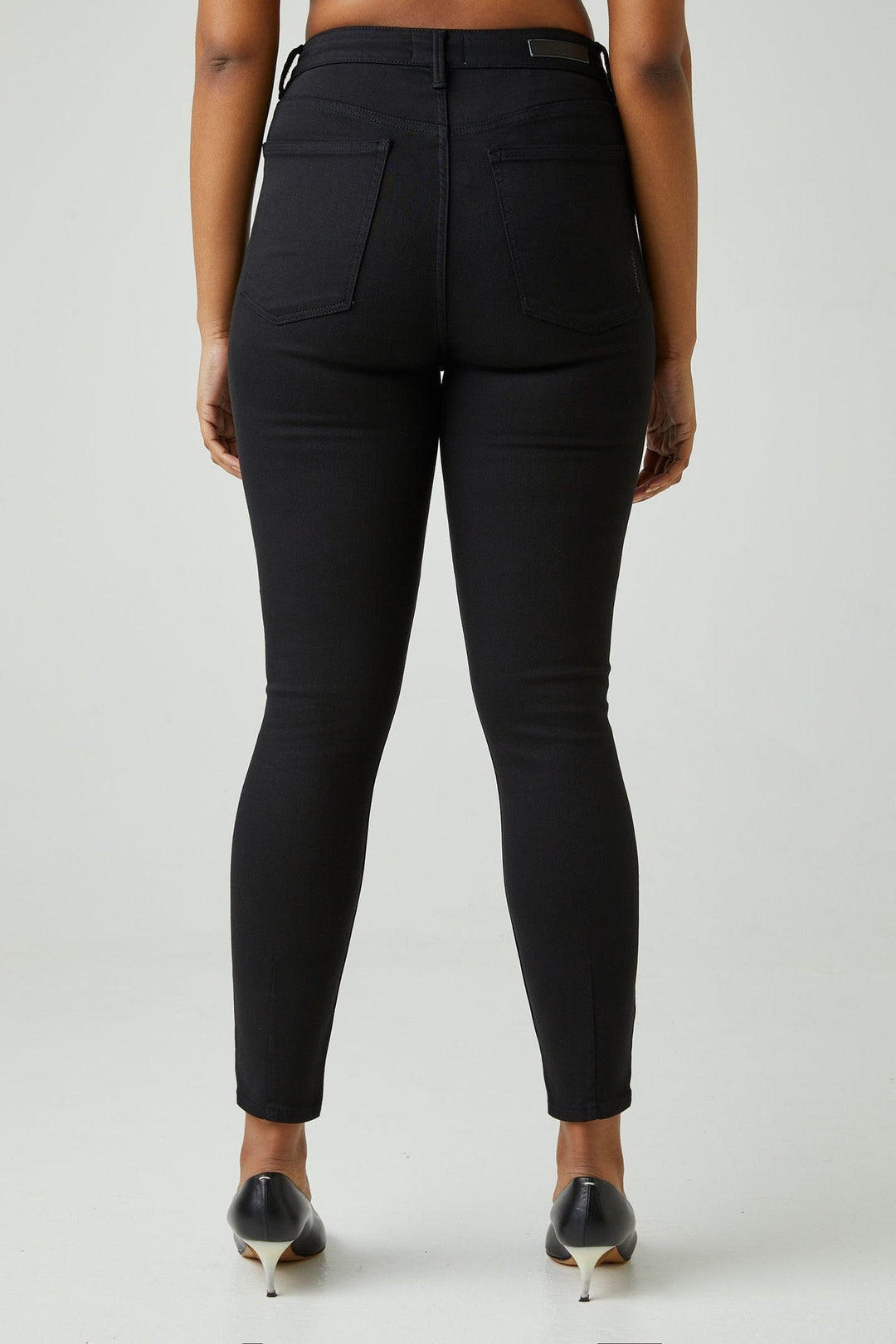 Marilyn Skinny - Blackest Silk