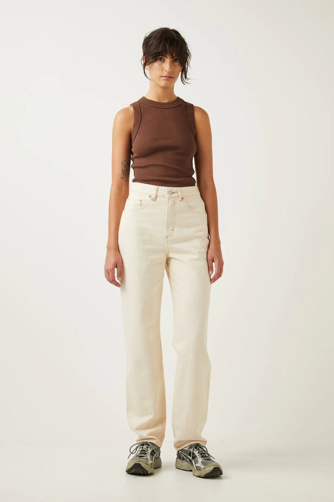 Jonesy Singlet - Dark Cocoa