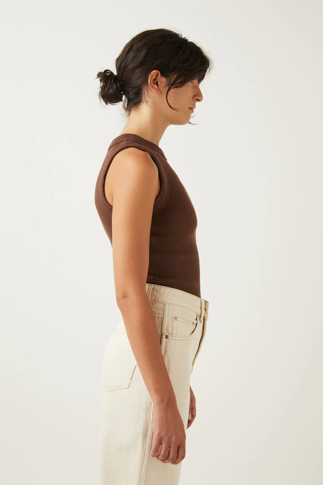 Jonesy Singlet - Dark Cocoa