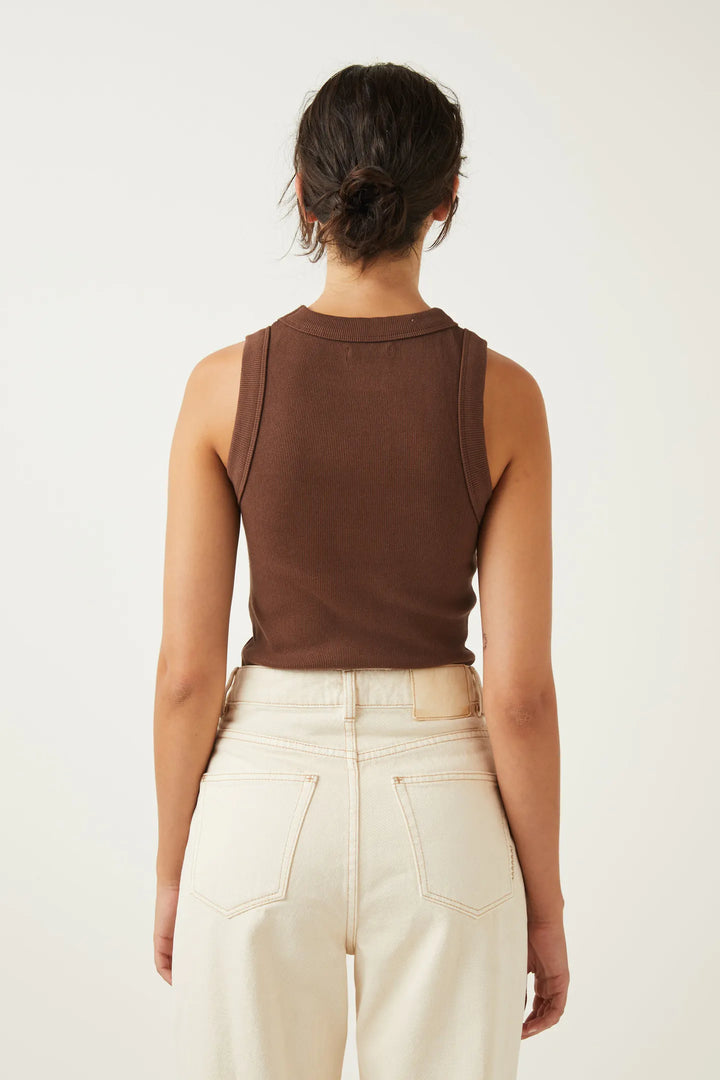 Jonesy Singlet - Dark Cocoa