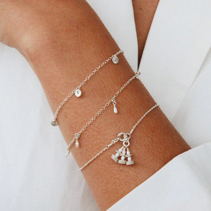 Prim Freshwater Pearl Bracelet Medium- Silver