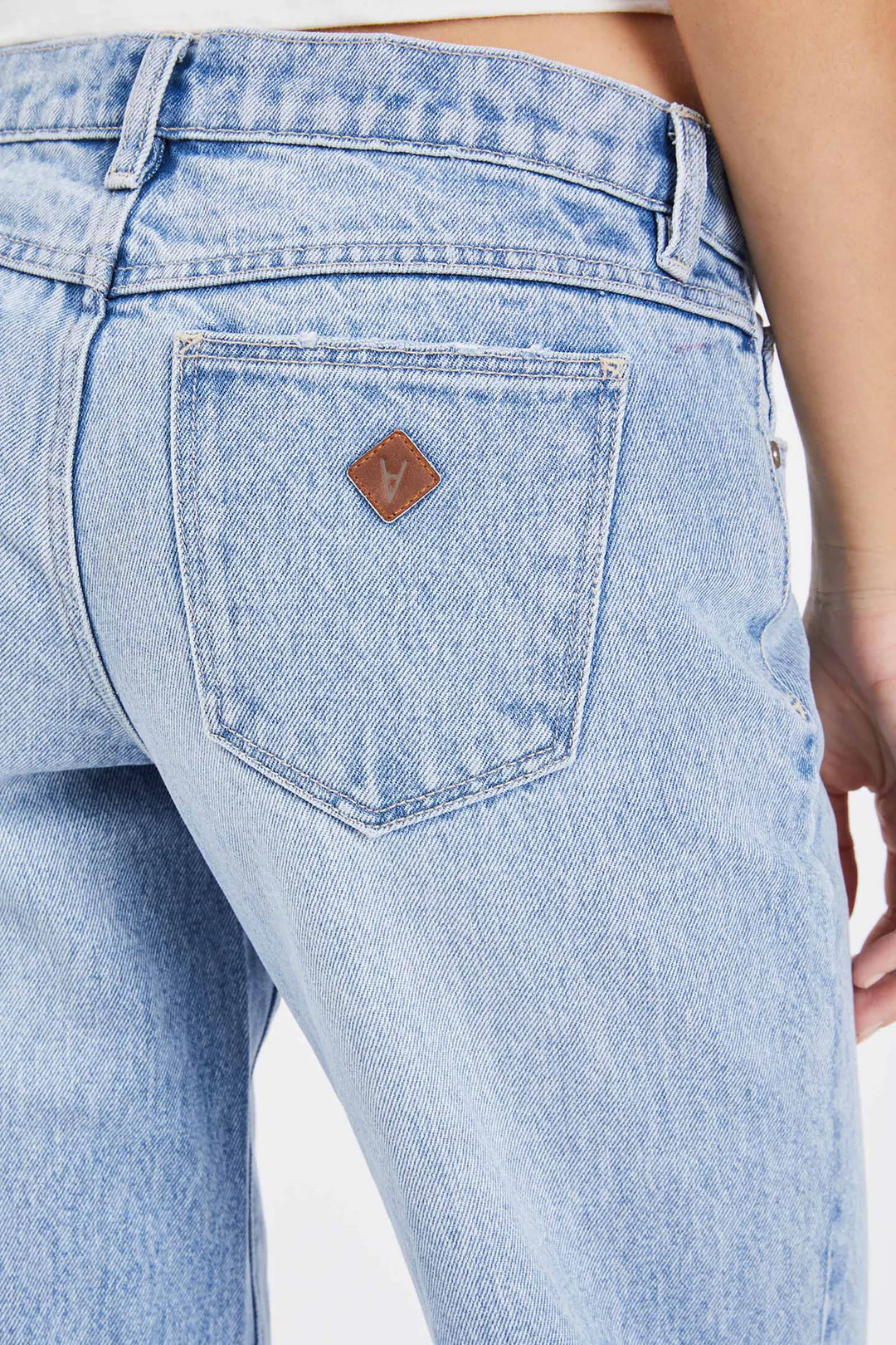 Abrand A 99 Low & Wide Jean - Mischa Organic