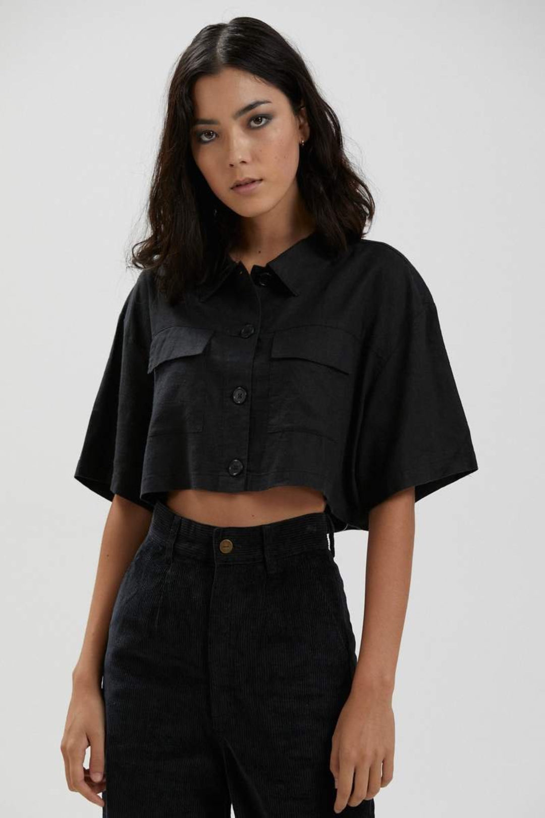 Clover Hemp Cropped Short Sleeve Shirt- Black