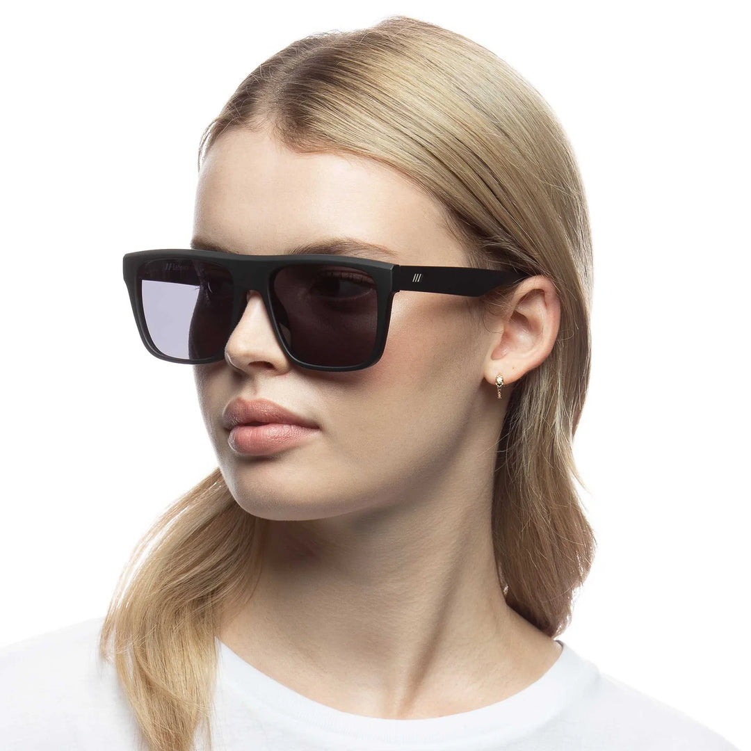 Aristoplastic - Matte Black