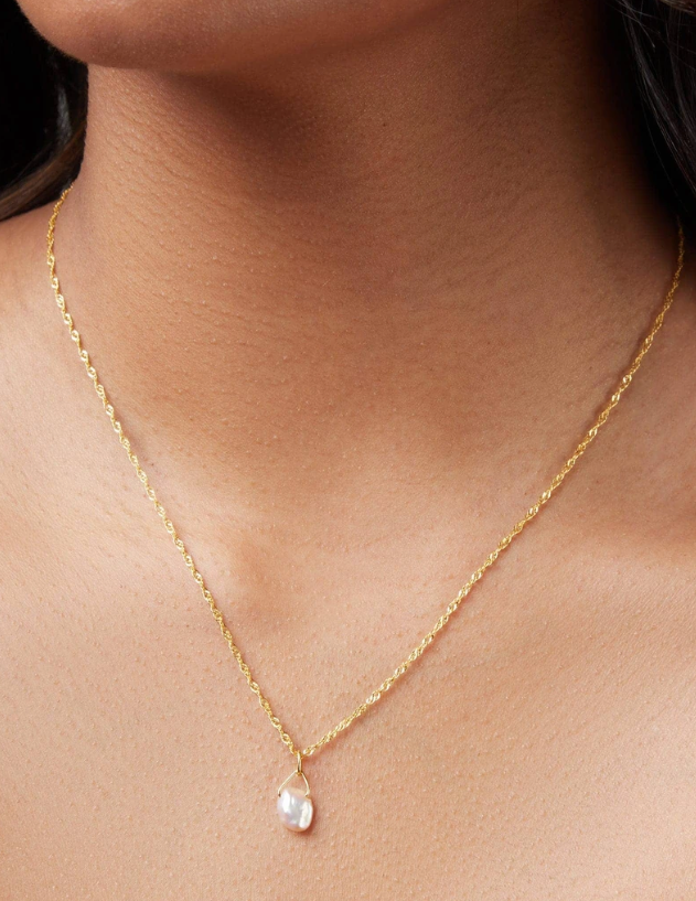 Lexi Necklace - Yellow Gold Pearl
