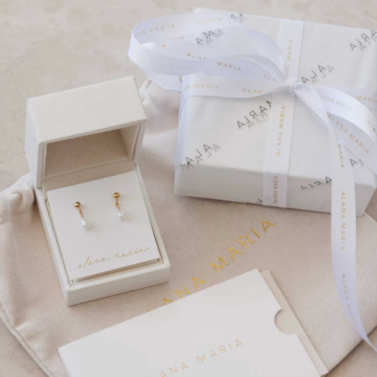 Lulita Freshwater Pearl Earrings- Gold