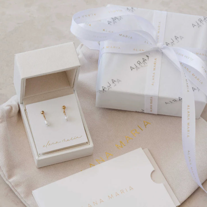 Lulita Freshwater Pearl Earrings- Gold