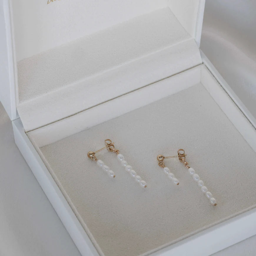 Aimee Freshwater Pearl Earrings- Gold
