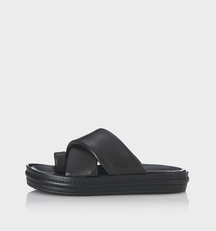 Alias Mae Shae Slide - Black Leather