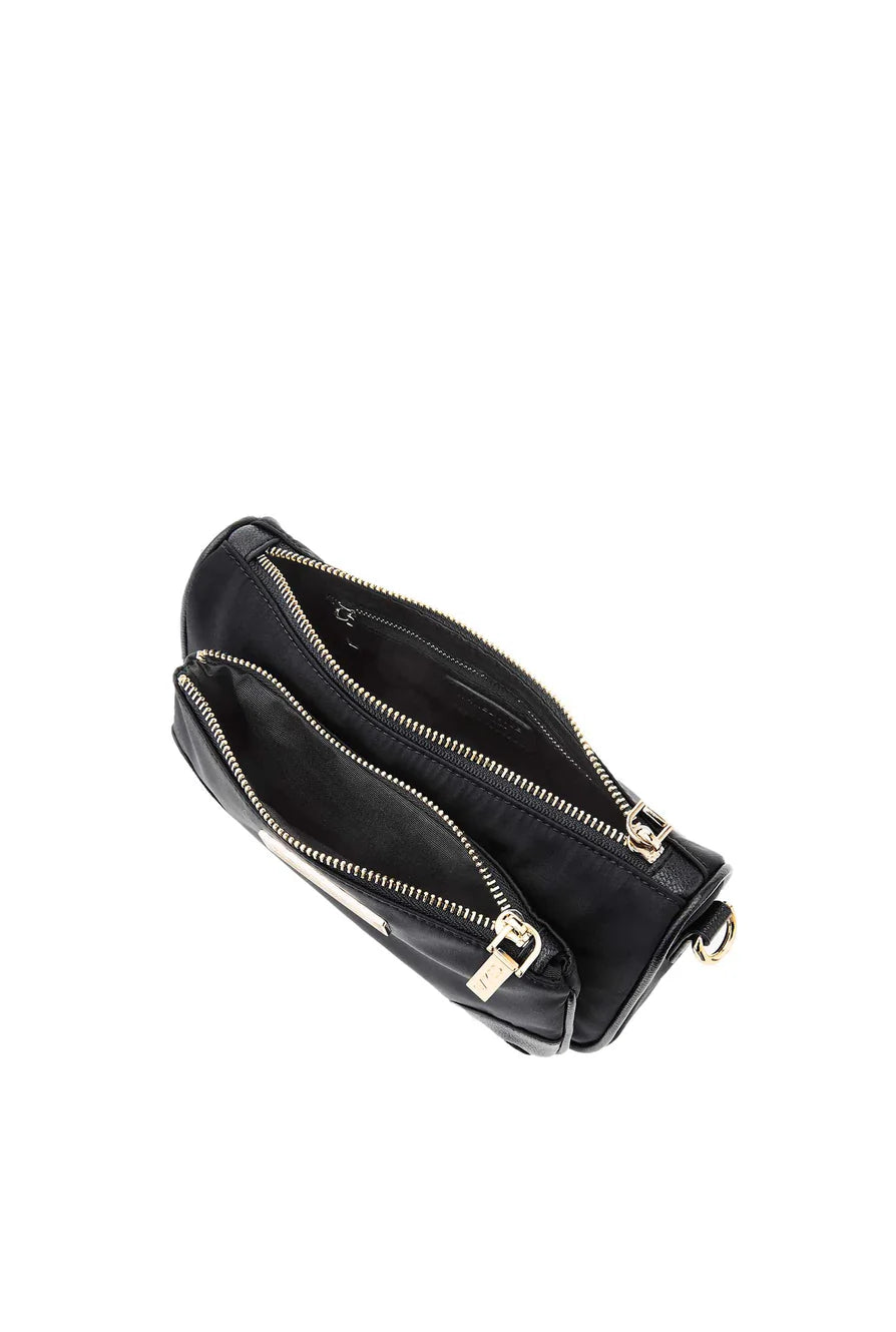 The Hunter - Kia Black/Gold