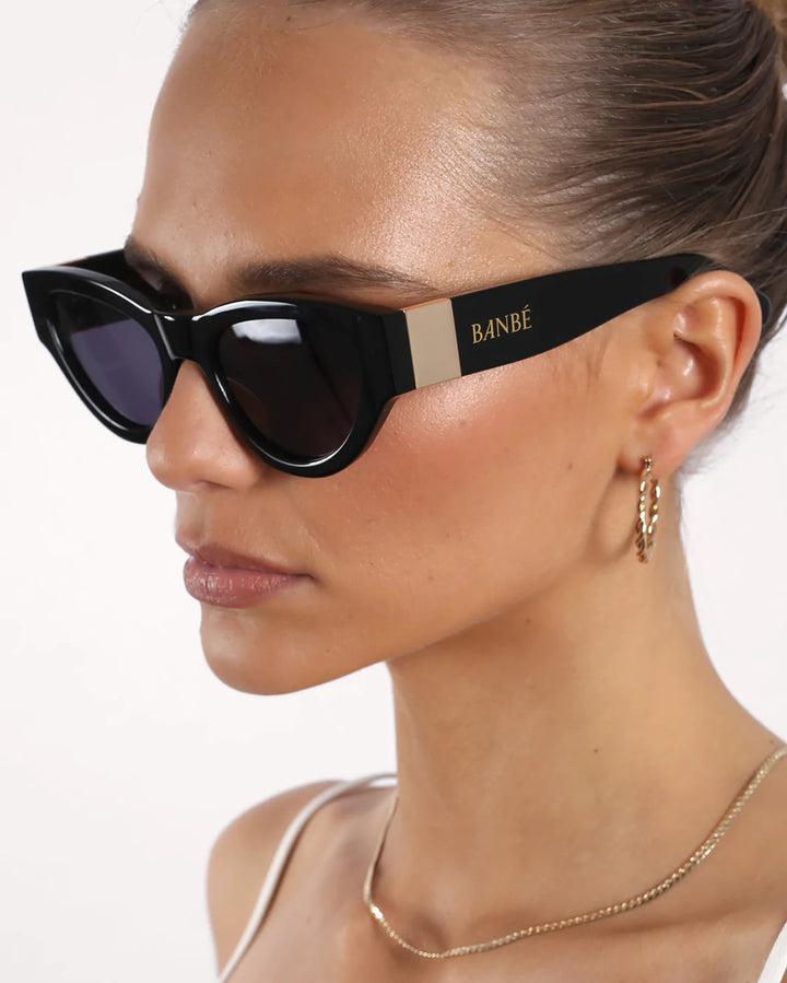 The Carla - Black Jet