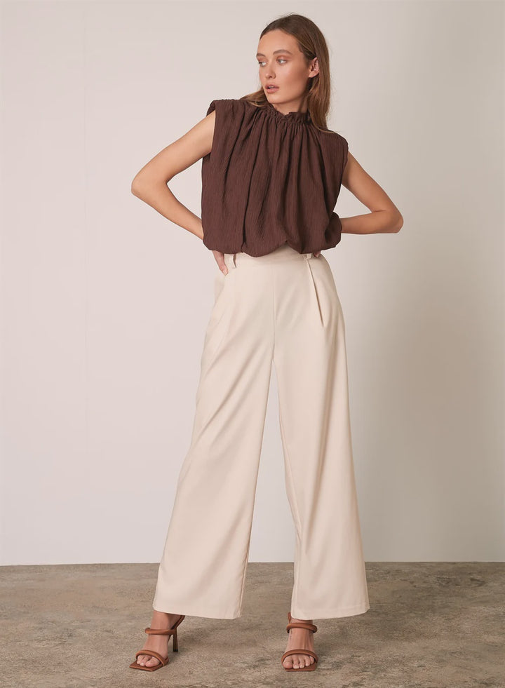 In The Arch Top - Chocolate