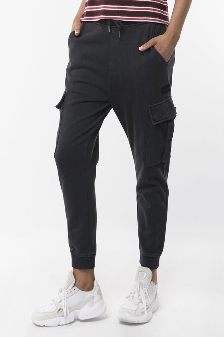 Combat Trackpant - Washed black