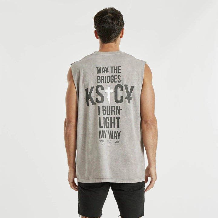 Grown Relaxed Muscle- Pigment Gull