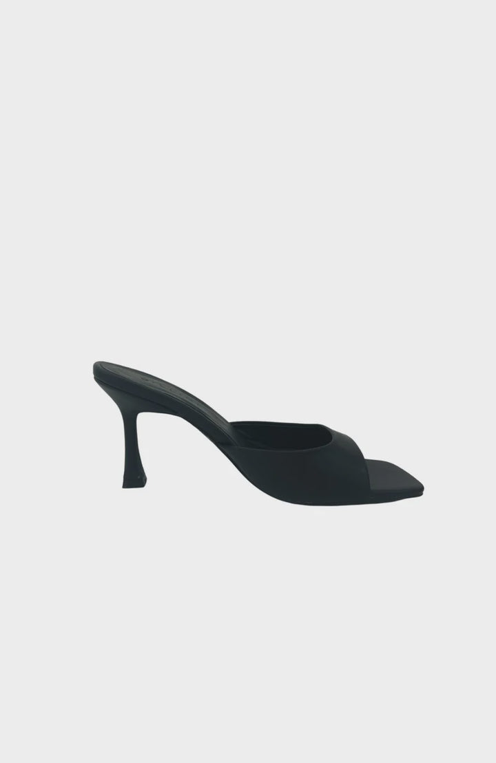 Quade Heel- Black
