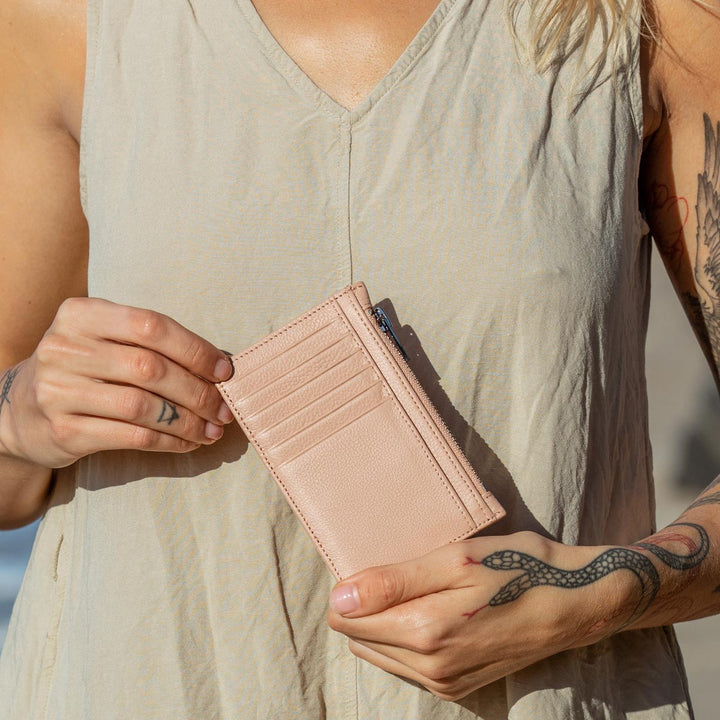 Status Anxiety Avoiding Things Wallet - Dusty Pink