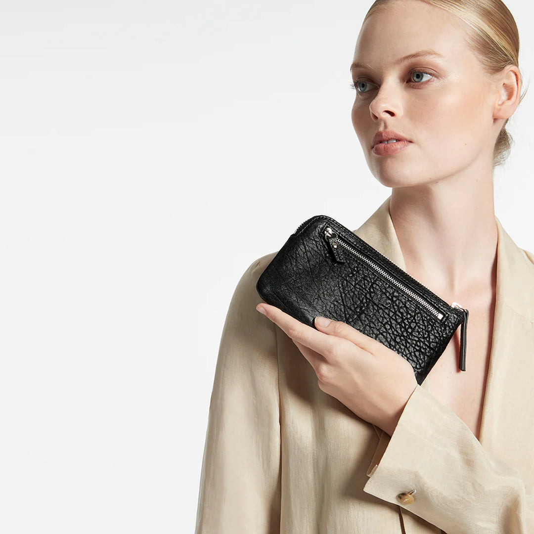 Smoke and Mirrors- Black Bubble