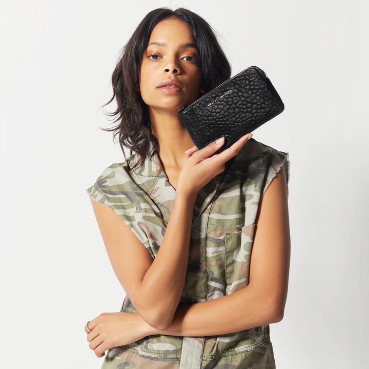 Smoke and Mirrors- Black Bubble