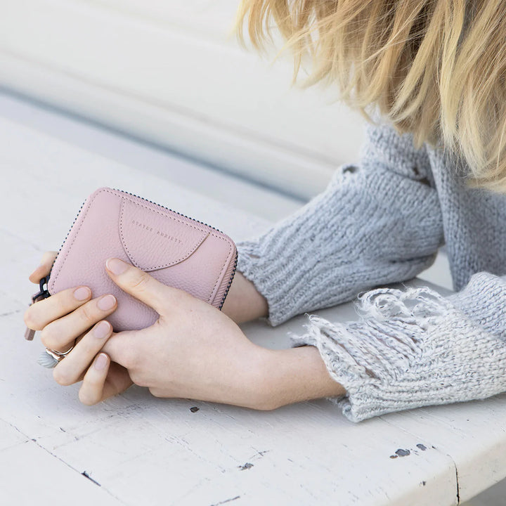 Status Anxiety Wayward Wallet - Dusty Pink
